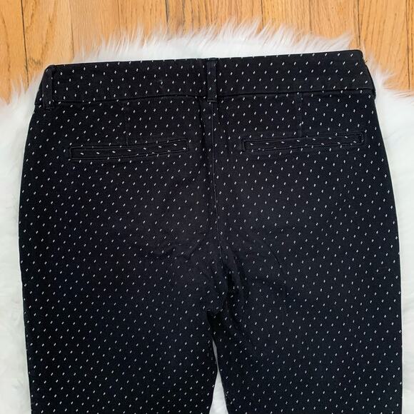 Old Navy black and white patterned pixie pants - Picture 5 of 8